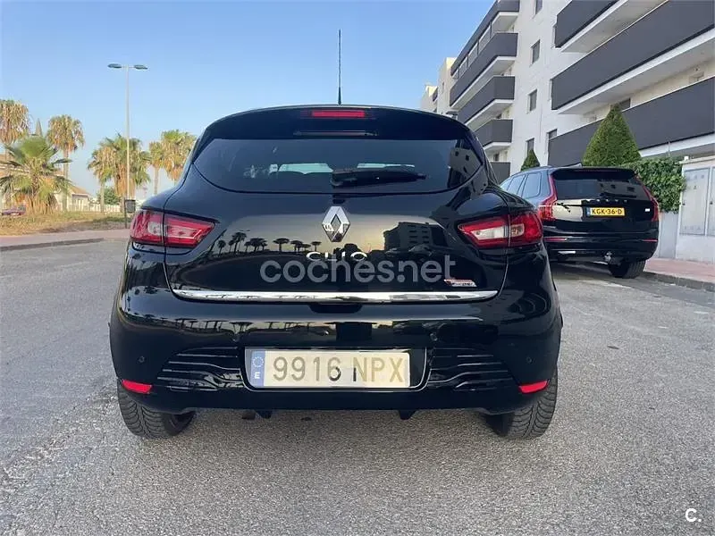 Usado Renault Clio IV LIMITED 90 CV (66 kW) 2019 Negro Berlina