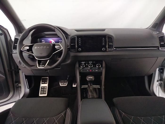 Begagnad Skoda Karoq SportLine 150 HK (110 kW) 2026 Grå SUV