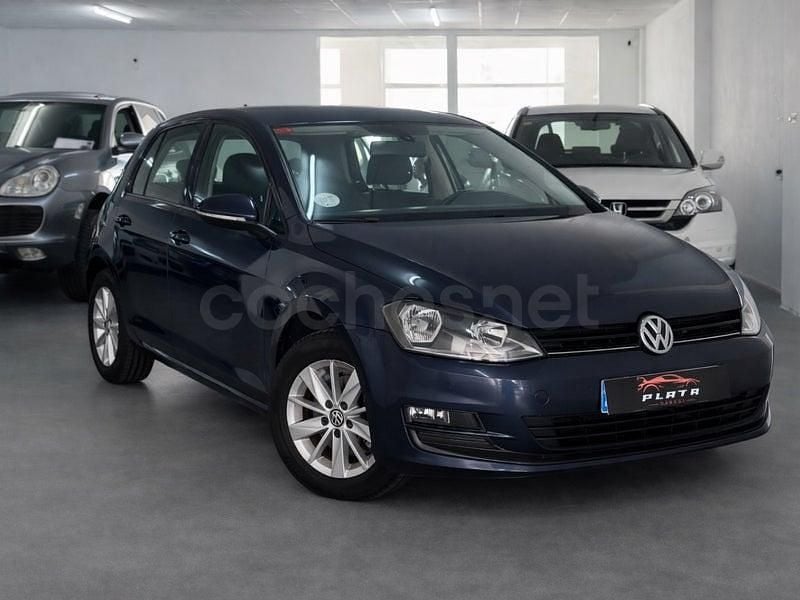 Usado VW Golf VII Advance 105 CV (77 kW) 2013 Azul Berlina