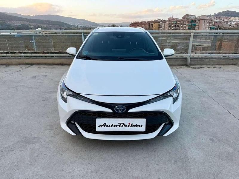 Usado Toyota Corolla Style 122 CV (89 kW) 2022 Blanco Familiar