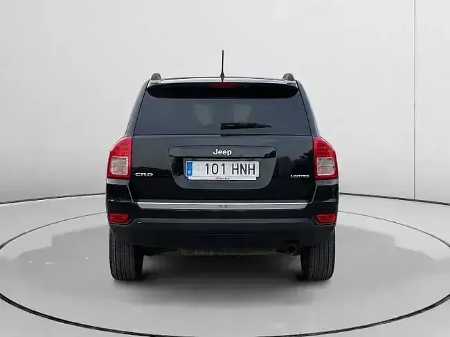 Usado Jeep Compass Limited 136 CV (100 kW) 2012 Negro SUV