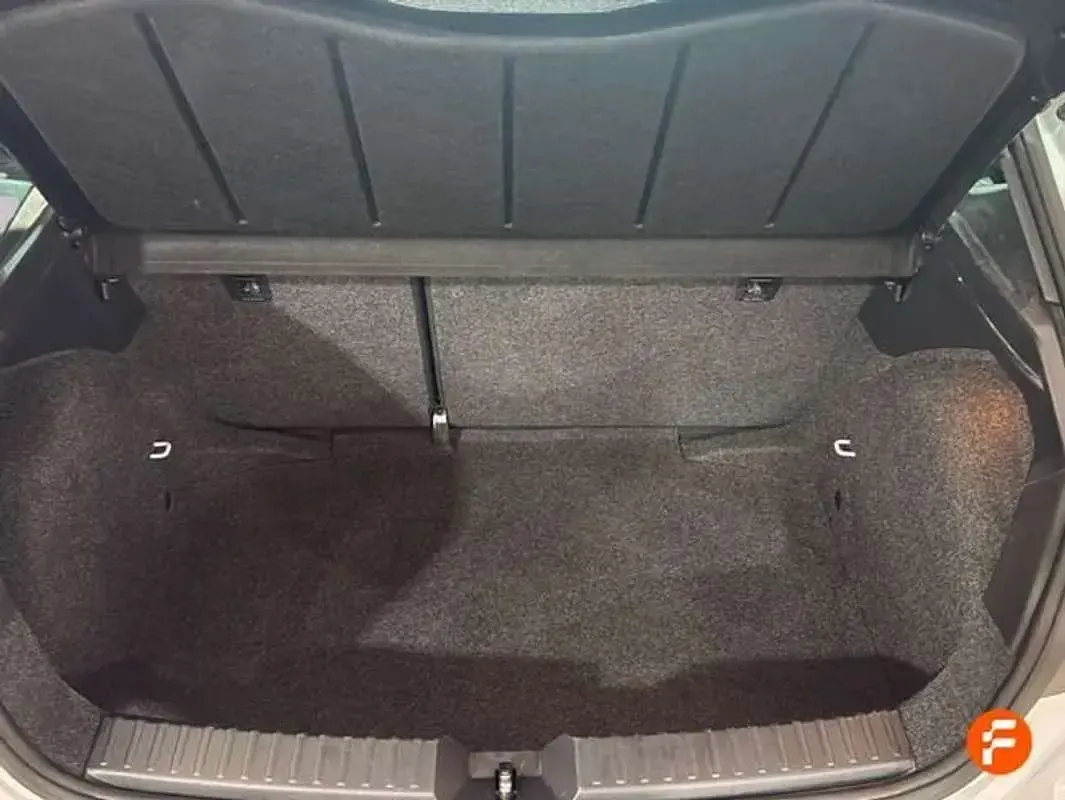 Usado Seat Ibiza 116 CV (85 kW) 2024 Blanco Utilitario