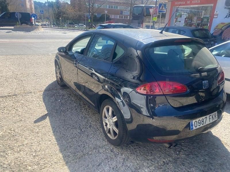 Usado Seat Leon Stylance 140 CV (102 kW) 2007 Negro Utilitario