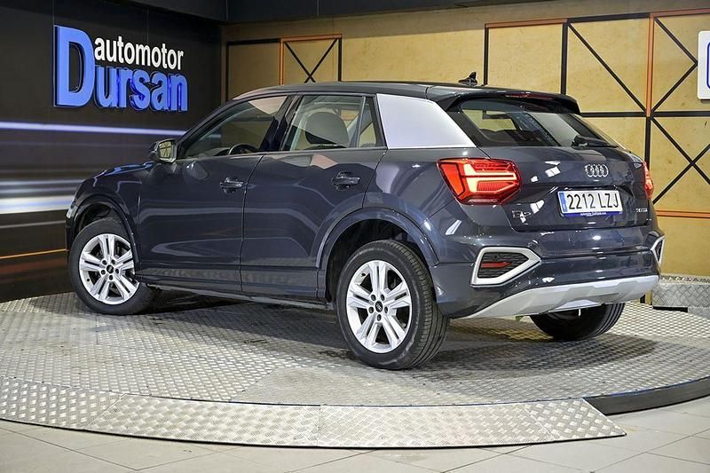 Usado Audi Q2 Advanced Plus 116 CV (85 kW) 2022 Gris / plata SUV