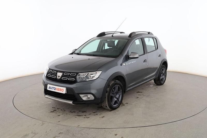 Begagnad Dacia Sandero 90 HK (66 kW) 2018 Grå Sedan