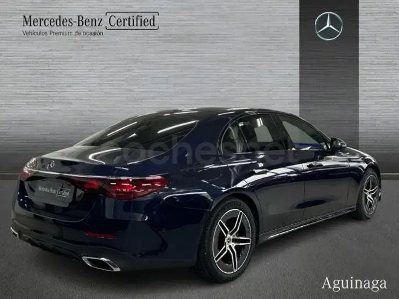 Usado Mercedes E220 197 CV (144 kW) 2025 Azul Berlina