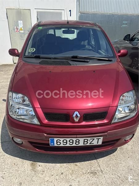 Granate Usado 2003 Renault Scénic Authentique Monovolumen | 1950 € (Precio justo) - Imagen 1/4