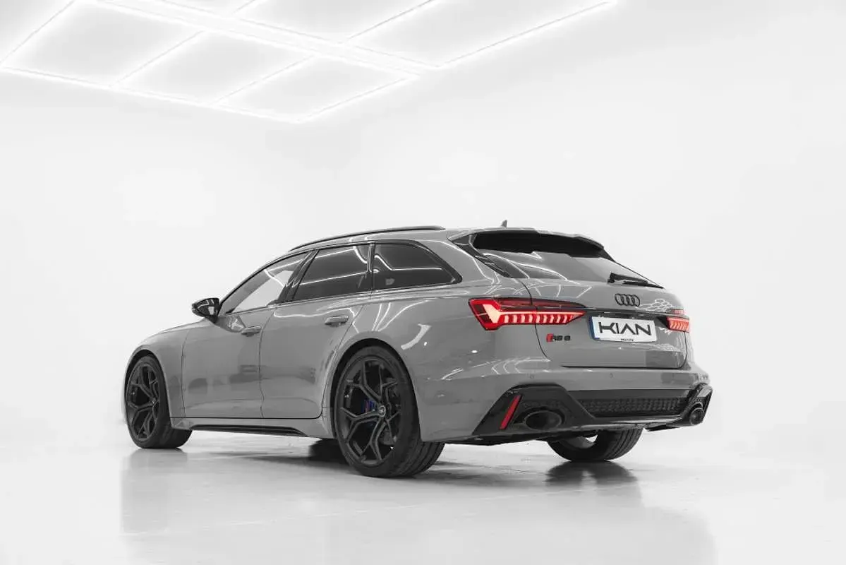 Usado Audi RS6 Performance 630 CV (463 kW) 2025 Gris Familiar