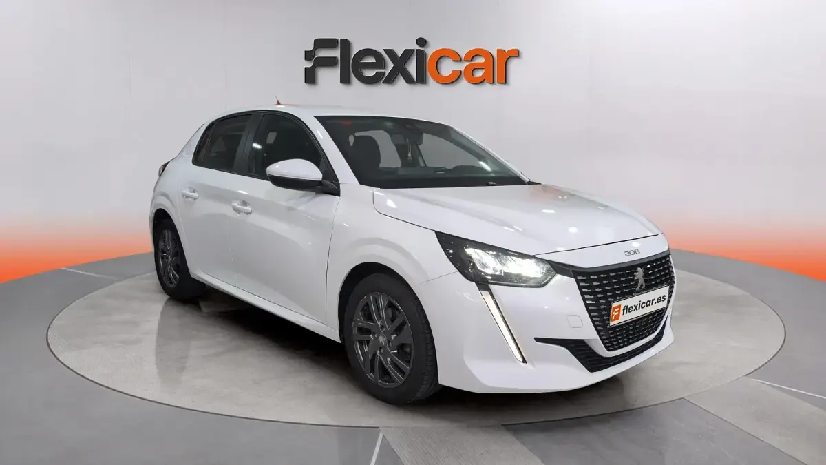 Usado Peugeot 208 Style 100 CV (73 kW) 2021 Utilitario