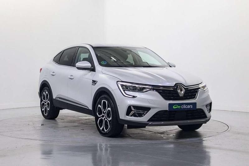 Usado Renault Arkana Zen 143 CV (105 kW) 2024 Blanco SUV