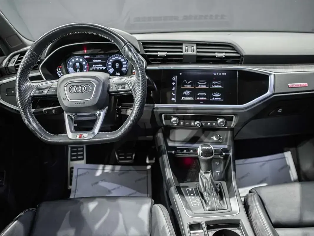 Usado Audi Q3 Sportback S-line plus 245 CV (180 kW) 2021 Blanco SUV