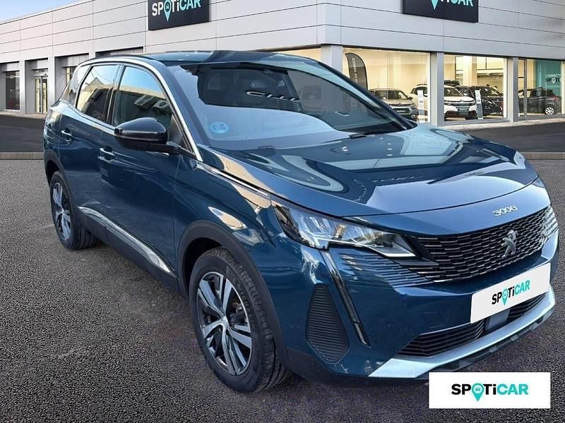 Usado Peugeot 3008 Allure 130 CV (95 kW) 2024 Azul SUV