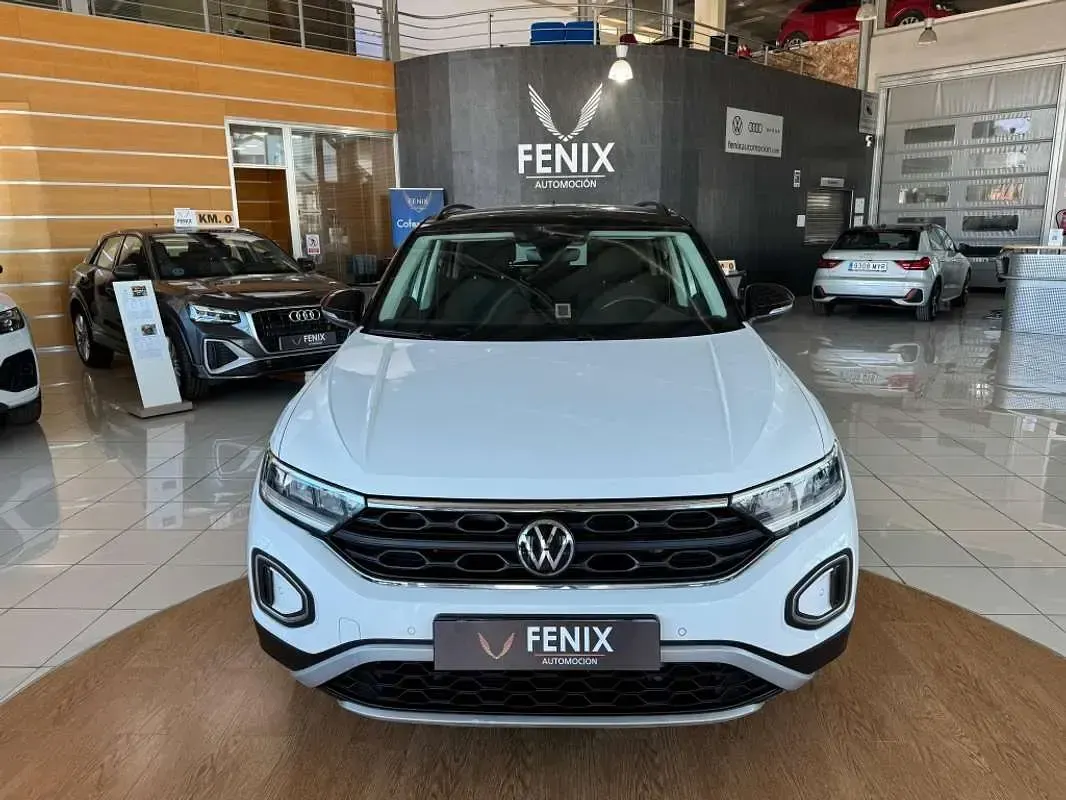 Usado VW T-Roc Life 110 CV (80 kW) 2022 Blanco SUV
