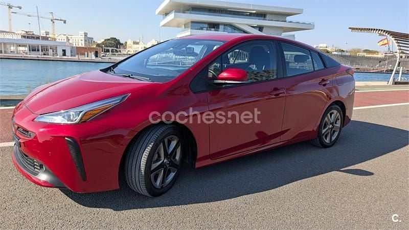 Usado Toyota Prius 122 CV (89 kW) 2019 Rojo Utilitario