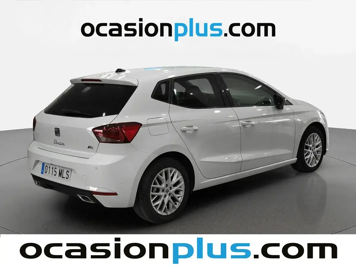 Usado Seat Ibiza FR 110 CV (80 kW) 2023 Blanco Utilitario