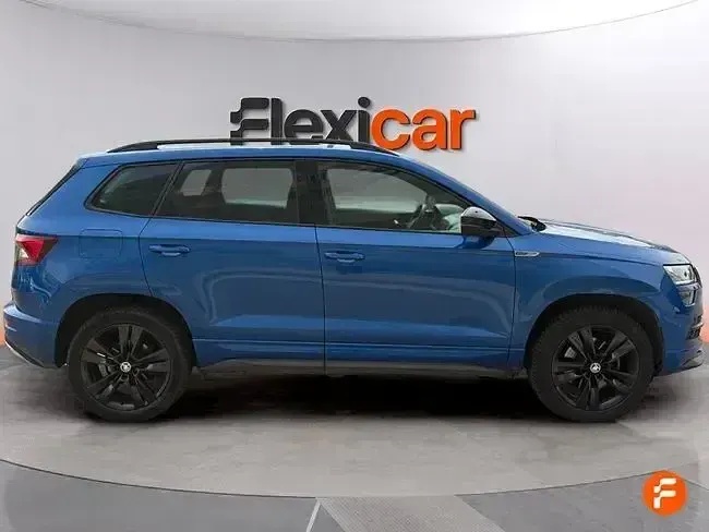 Usado Skoda Karoq SportLine 190 CV (139 kW) 2019 Azul SUV