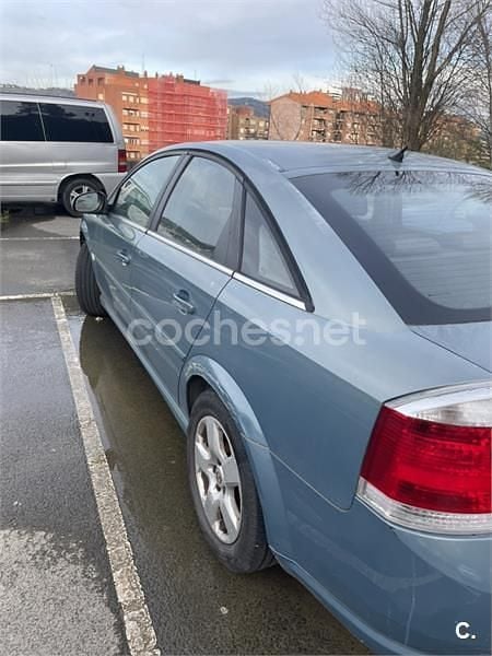 Usado Opel Vectra Elegance 122 CV (89 kW) 2006 Azul Berlina