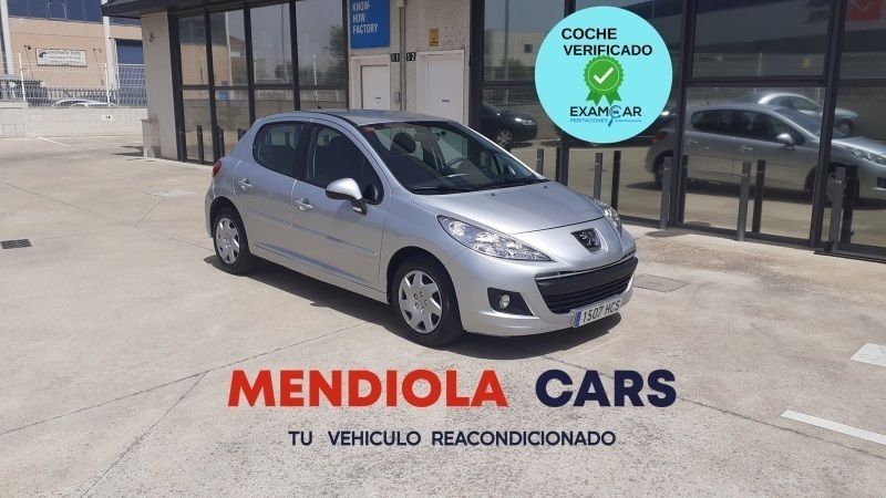 Gris Usado 2011 Peugeot 207 Business-Line | 4200 € (Precio justo) - Imagen 1/4