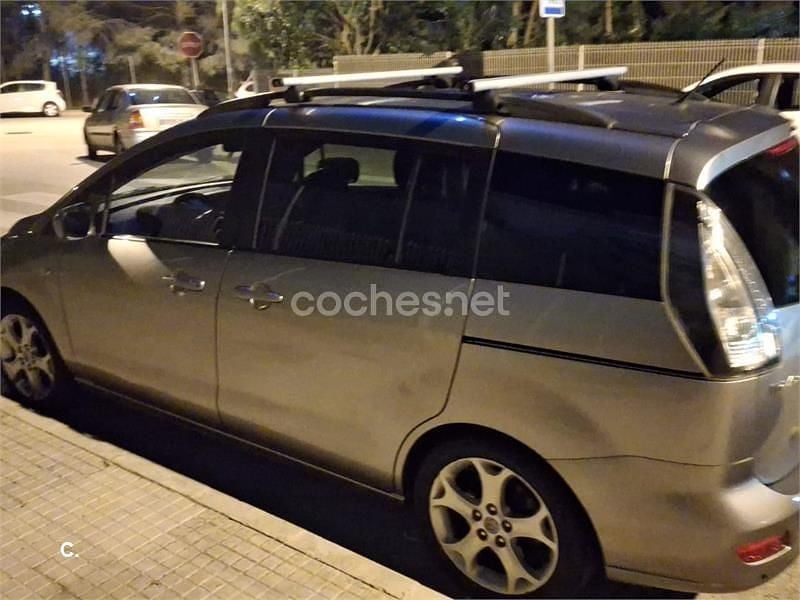 Usado Mazda 5 Style 143 CV (105 kW) 2010 Gris / plata Monovolumen