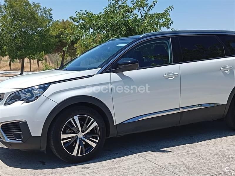 Usado Peugeot 5008 Allure 130 CV (95 kW) 2017 Blanco SUV