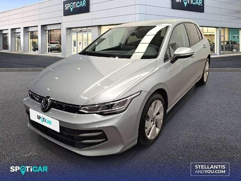 Usado VW Golf VIII 116 CV (85 kW) 2025 Gris Utilitario