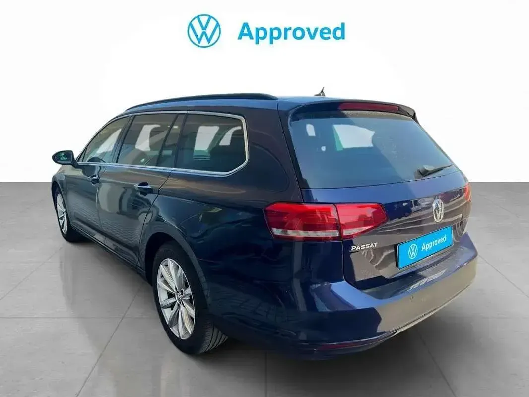 Usado VW Passat Advance 150 CV (110 kW) 2019 Azul Familiar