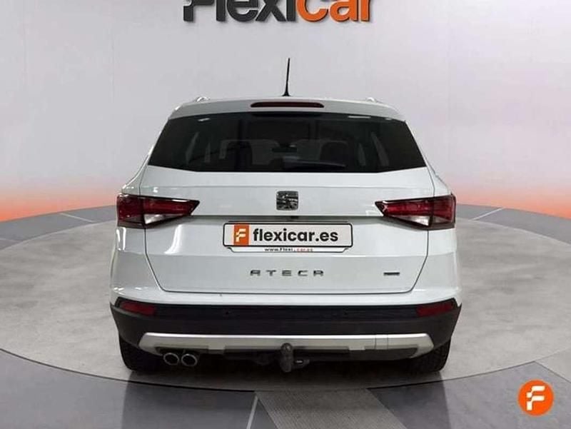 Usado Seat Ateca Style 190 CV (139 kW) 2016 Blanco SUV