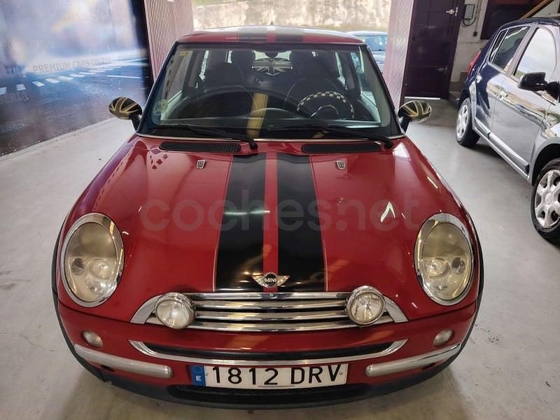 Usado Mini ONE 90 CV (66 kW) 2004 Rojo Utilitario