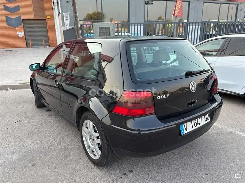 Usado VW Golf III Conceptline 100 CV (73 kW) 1999 Negro Berlina