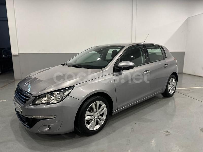 Gris / plata Usado 2014 Peugeot 308 Access Berlina | 7990 € (Caro) - Imagen 1/4