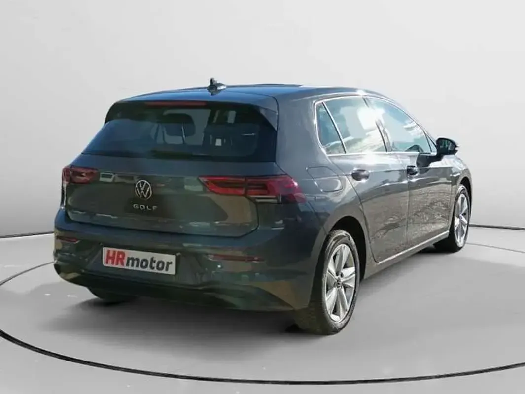 Usado VW Golf VIII Life 110 CV (80 kW) 2024 Gris Utilitario