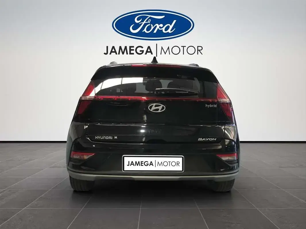 Usado Hyundai Bayon 99 CV (72 kW) 2024 Negro SUV