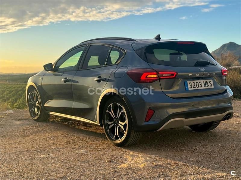 Usado Ford Focus Active 155 CV (114 kW) 2024 Azul Berlina