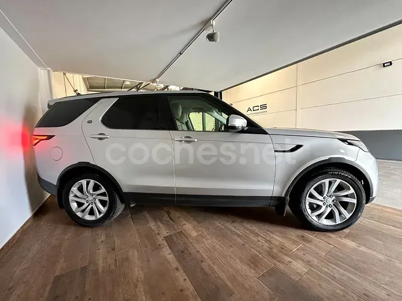 Usado Land Rover Discovery HSE 306 CV (225 kW) 2021 Gris SUV