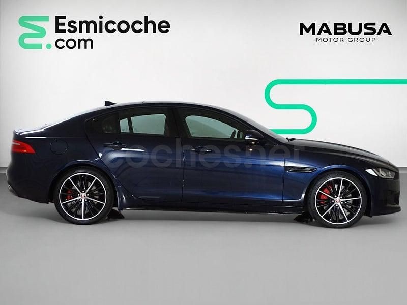 Usado Jaguar XE Supercharged 340 CV (250 kW) 2016 Azul Berlina