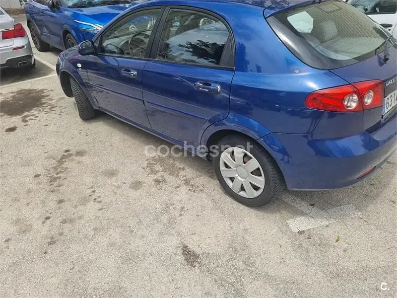 Usado Chevrolet Lacetti SX 109 CV (80 kW) 2007 Azul Berlina