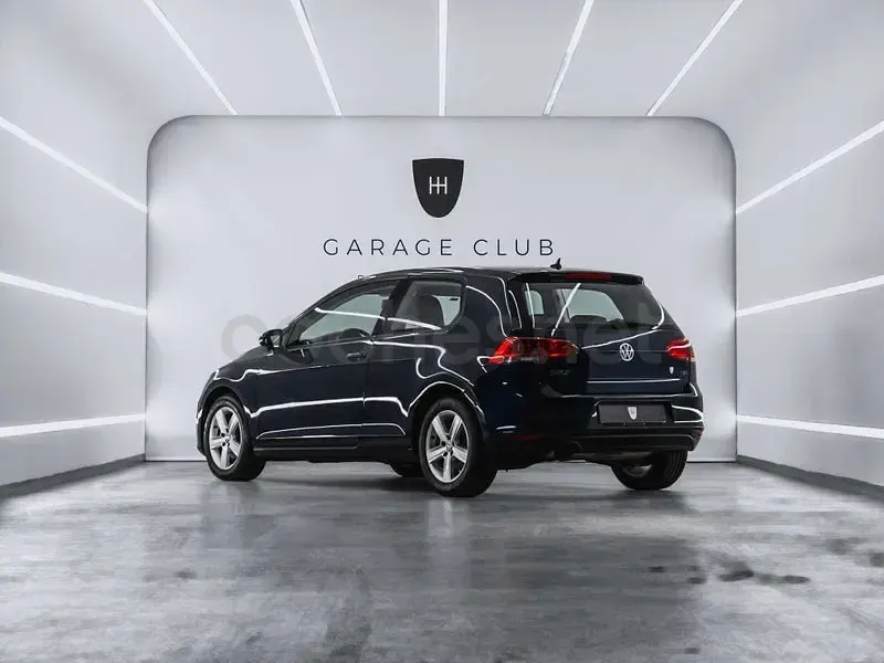 Usado VW Golf VII Advance 122 CV (89 kW) 2015 Azul Berlina