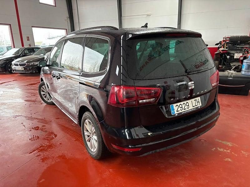 Usado Seat Alhambra Style 150 CV (110 kW) 2022 Negro Monovolumen