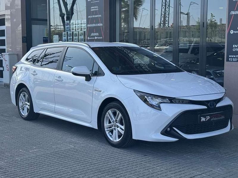 Usado Toyota Corolla Active 122 CV (89 kW) 2021 Blanco Familiar