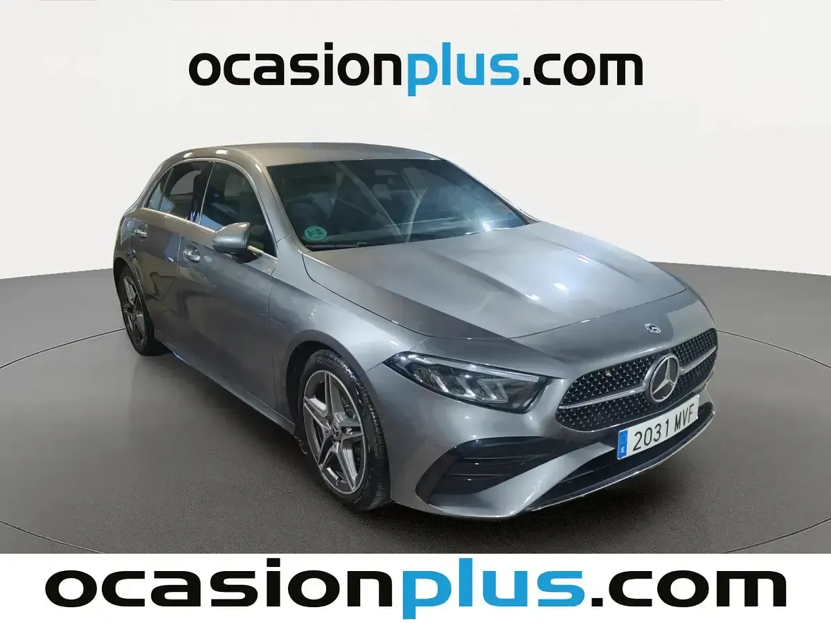 Usado Mercedes A180 116 CV (85 kW) 2024 Gris
