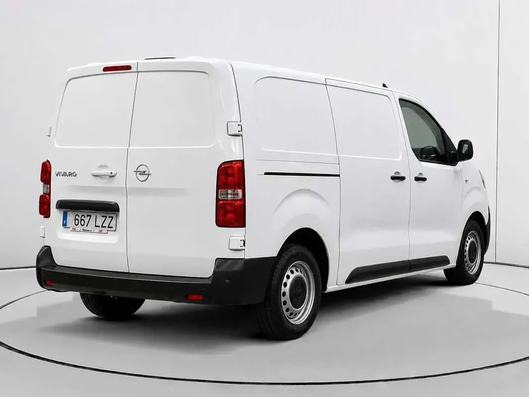 Usado Opel Vivaro-e Combi S 102 CV (75 kW) 2022 Blanco Monovolumen