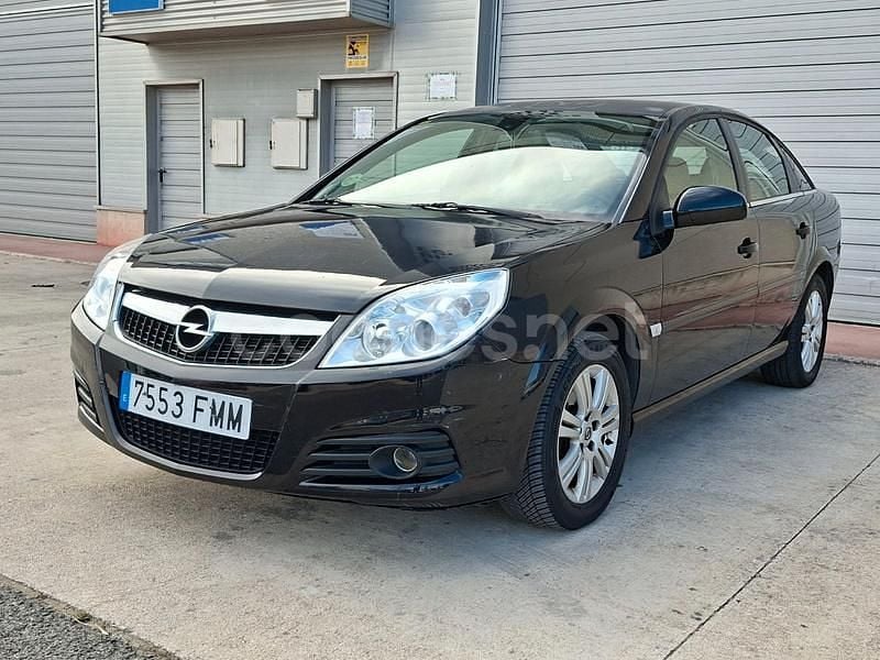 Negro Usado 2007 Opel Vectra Elegance Berlina | 3500 € (Precio justo) - Imagen 1/4