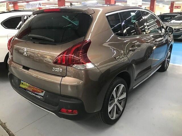 Usado Peugeot 3008 Allure 131 CV (96 kW) 2015 Gris Monovolumen