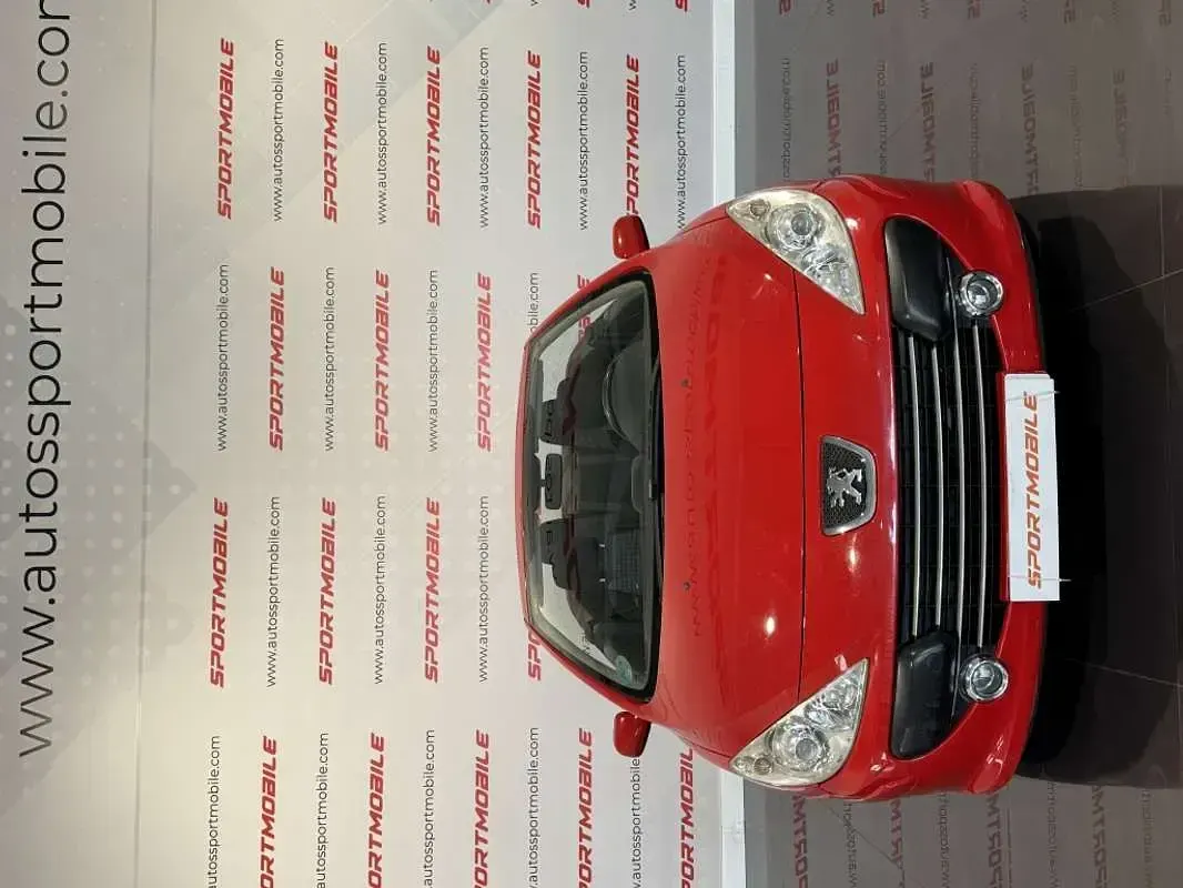 Usado Peugeot 307 CC 109 CV (80 kW) 2007 Rojo Descapotable