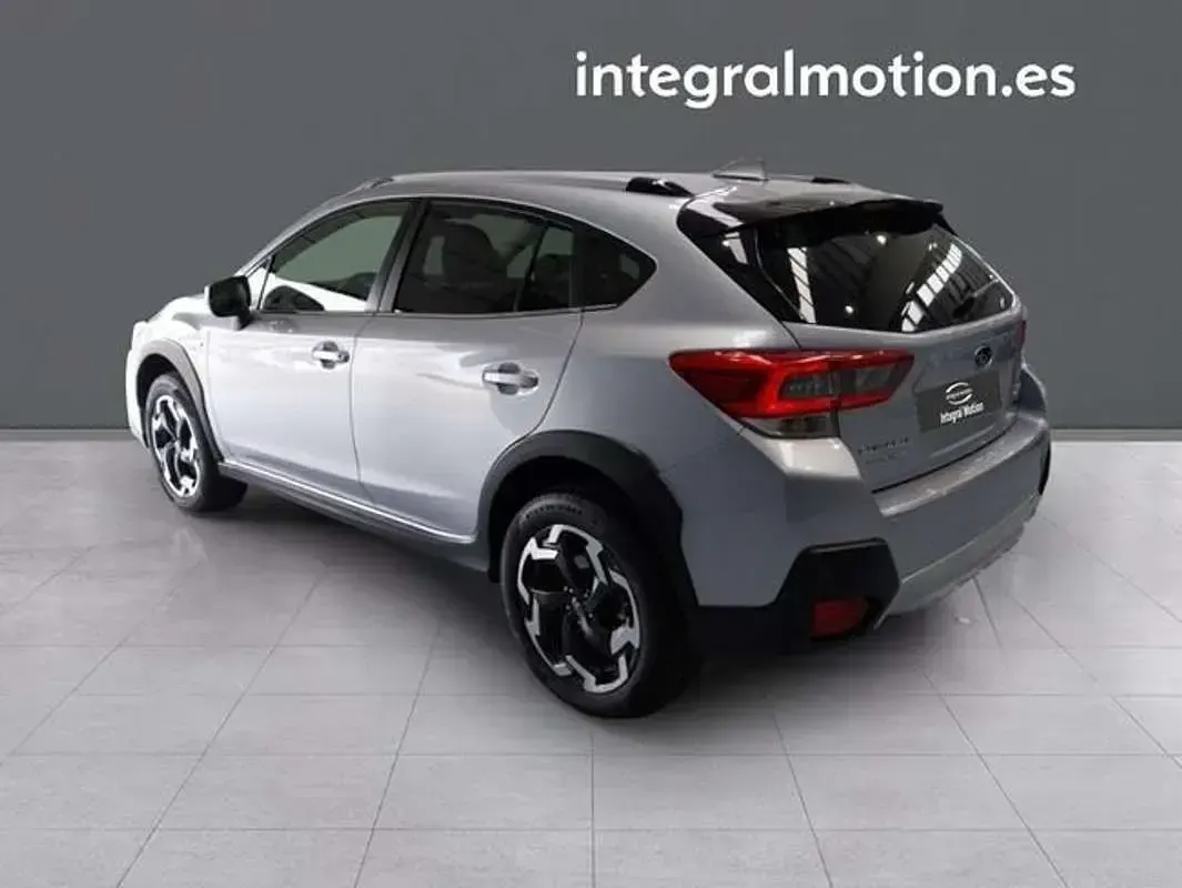 Usado Subaru XV 151 CV (111 kW) 2023 Gris SUV