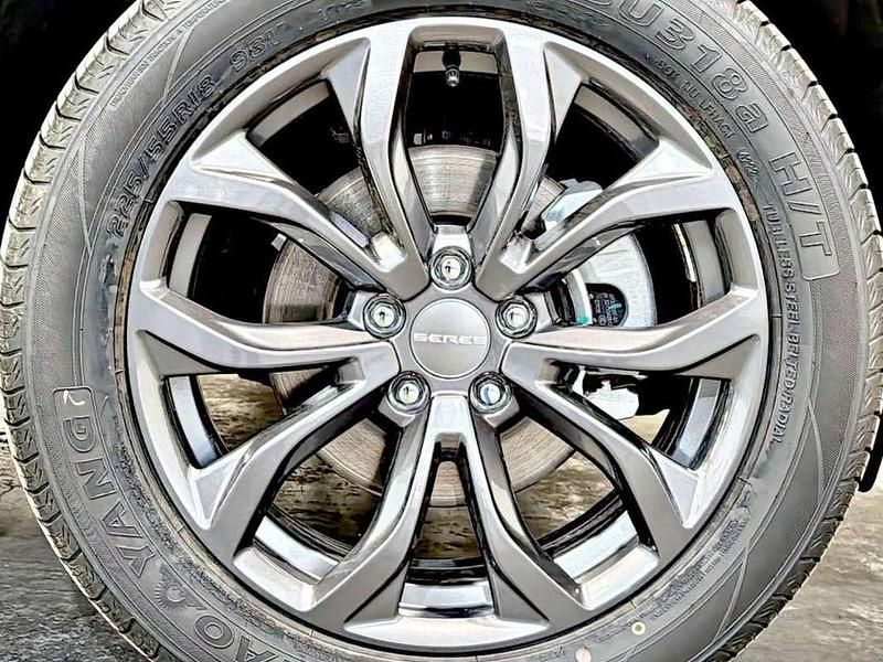 Usado DFSK Seres 3 119 kW (163 CV) 2024 Negro SUV
