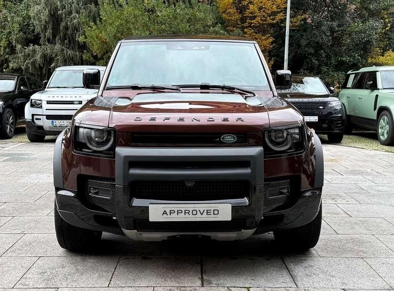 Begagnad Land Rover Defender 249 HK (183 kW) 2025 Röd SUV
