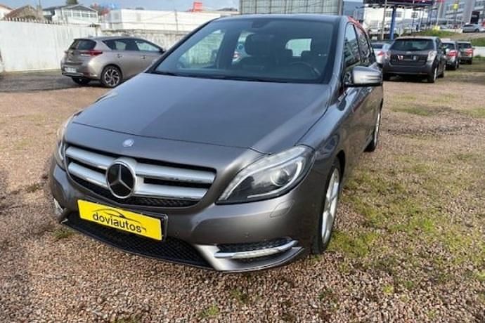 Usado Mercedes B180 110 CV (80 kW) 2013 Monovolumen