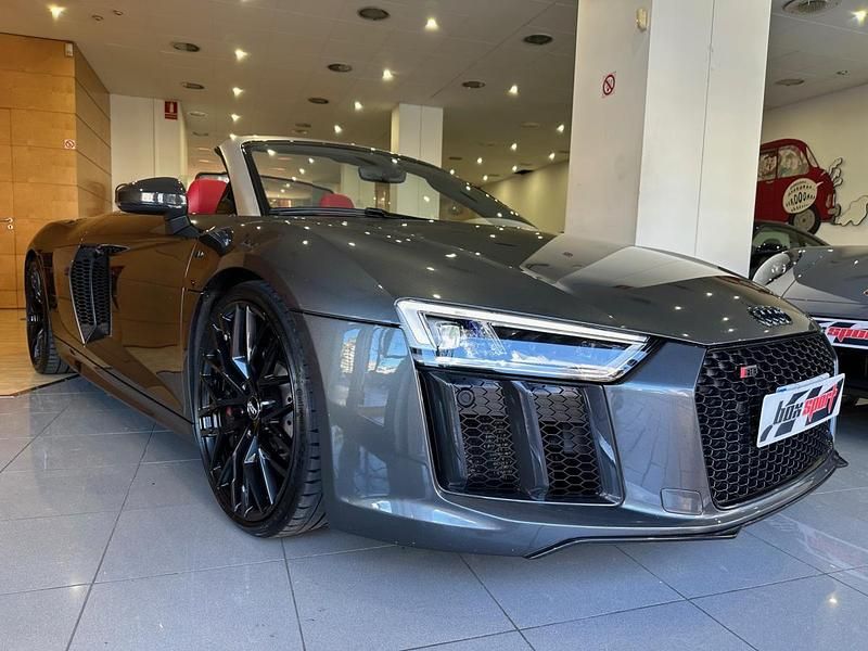 Usado Audi R8 Spyder 540 CV (397 kW) 2017 Gris / plata Descapotable