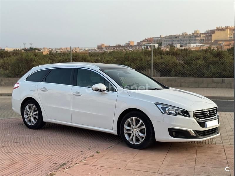 Blanco Usado 2015 Peugeot 508 Allure Familiar | 6399 € (Buen precio) - Imagen 1/4